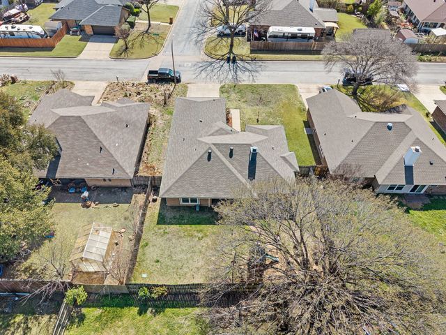 6917 Egan Way, Fort Worth, TX 76137