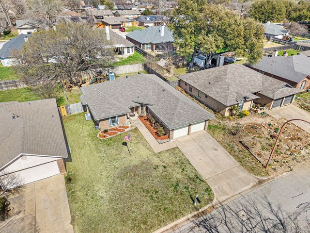 6917 Egan Way, Fort Worth, TX 76137
