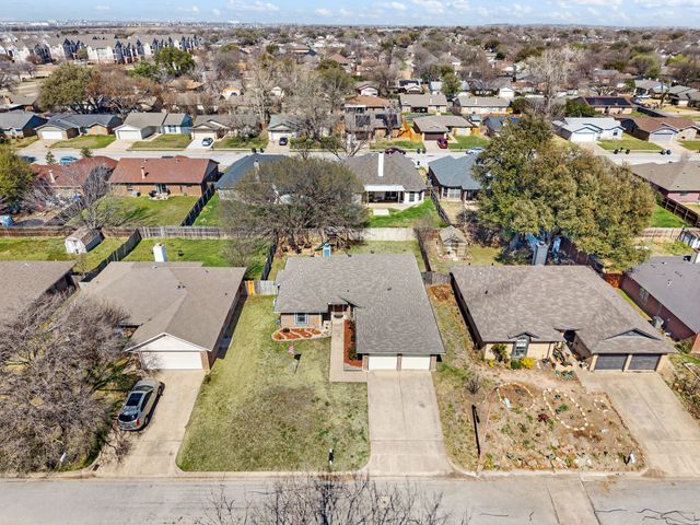 6917 Egan Way, Fort Worth, TX 76137