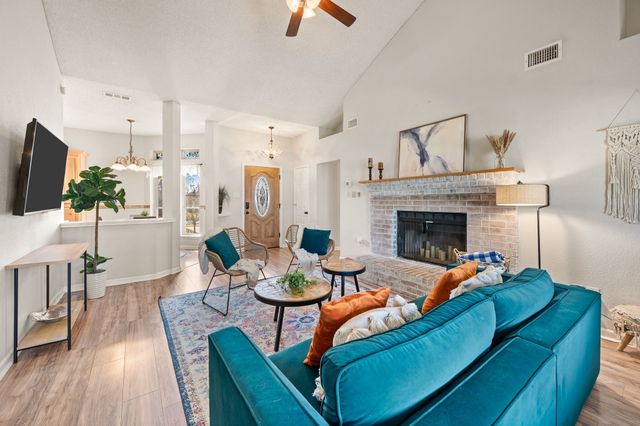 6917 Egan Way, Fort Worth, TX 76137