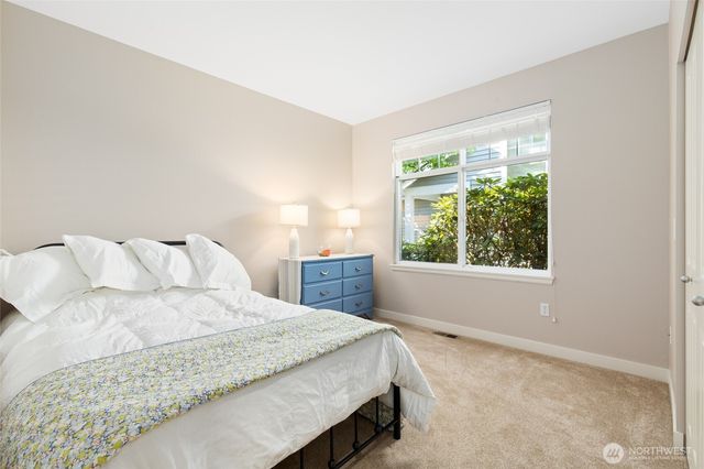 23124 NE 8th Place, Sammamish, WA 98074