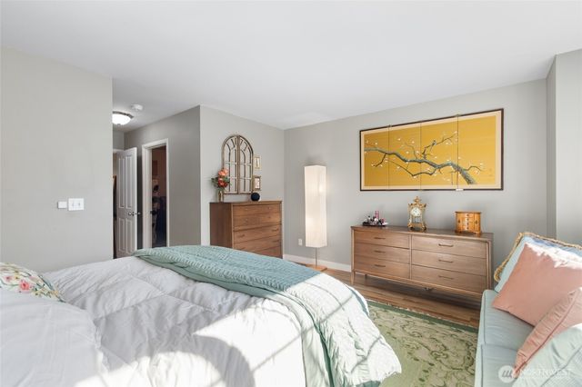 23124 NE 8th Place, Sammamish, WA 98074