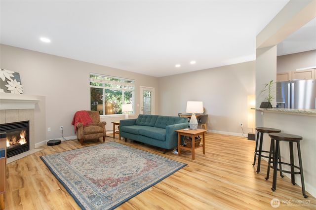 23124 NE 8th Place, Sammamish, WA 98074