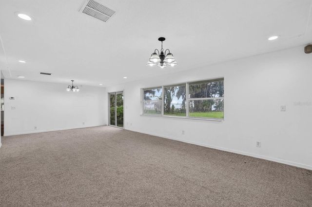157 W GRANDVIEW DRIVE, East Palatka, FL 32131