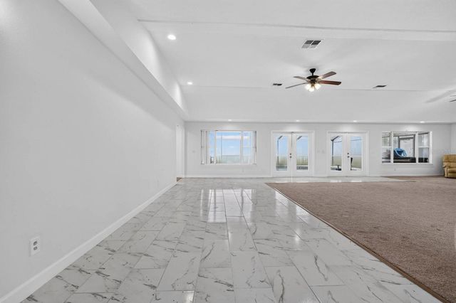 157 W GRANDVIEW DRIVE, East Palatka, FL 32131