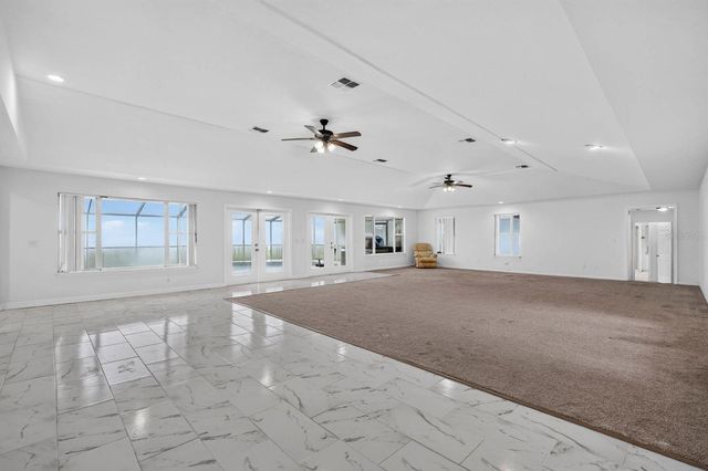 157 W GRANDVIEW DRIVE, East Palatka, FL 32131