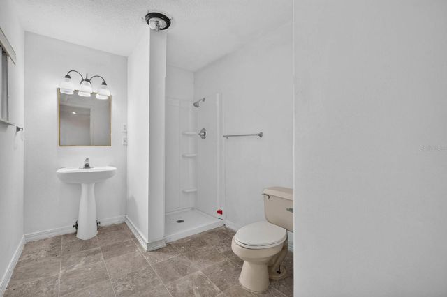 157 W GRANDVIEW DRIVE, East Palatka, FL 32131