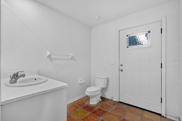 157 W GRANDVIEW DRIVE, East Palatka, FL 32131