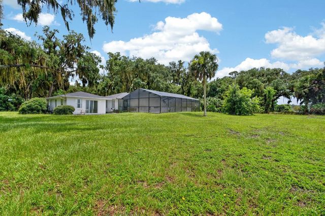 157 W GRANDVIEW DRIVE, East Palatka, FL 32131
