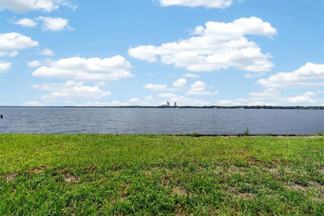 157 W GRANDVIEW DRIVE, East Palatka, FL 32131
