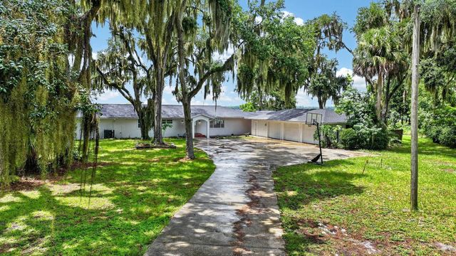 157 W GRANDVIEW DRIVE, East Palatka, FL 32131