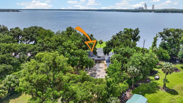 157 W GRANDVIEW DRIVE, East Palatka, FL 32131