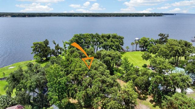 157 W GRANDVIEW DRIVE, East Palatka, FL 32131