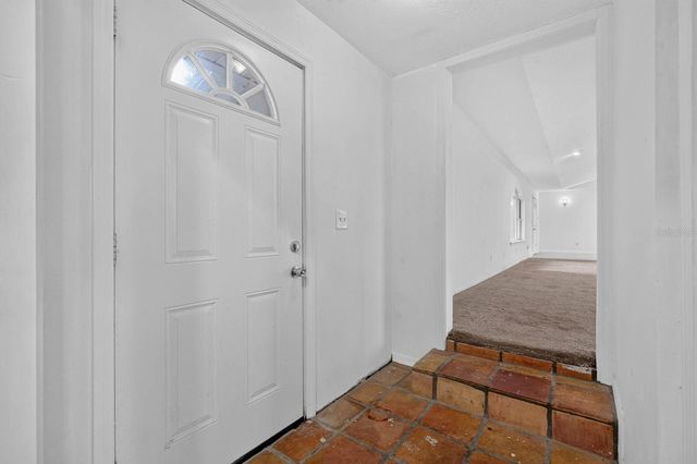 157 W GRANDVIEW DRIVE, East Palatka, FL 32131