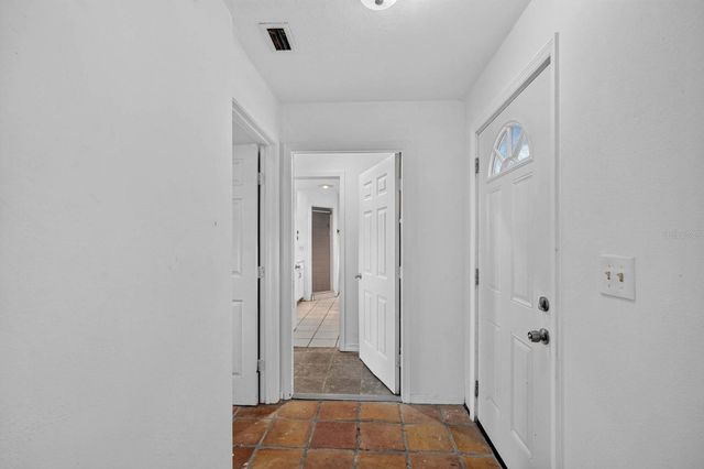 157 W GRANDVIEW DRIVE, East Palatka, FL 32131