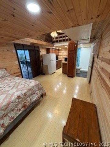 383 Hickory, Canadian, OK 74425