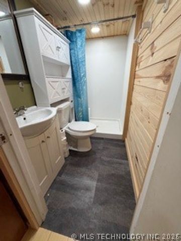 383 Hickory, Canadian, OK 74425