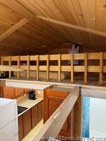 383 Hickory, Canadian, OK 74425