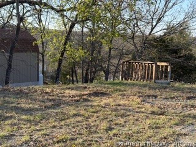 383 Hickory, Canadian, OK 74425