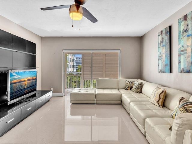 4400 HILLCREST 617B, Hollywood, FL 33021