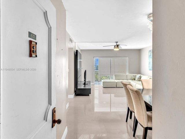 4400 HILLCREST 617B, Hollywood, FL 33021