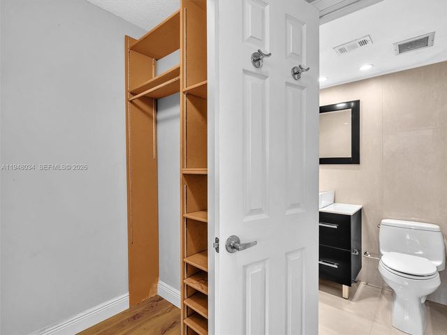 4400 HILLCREST 617B, Hollywood, FL 33021