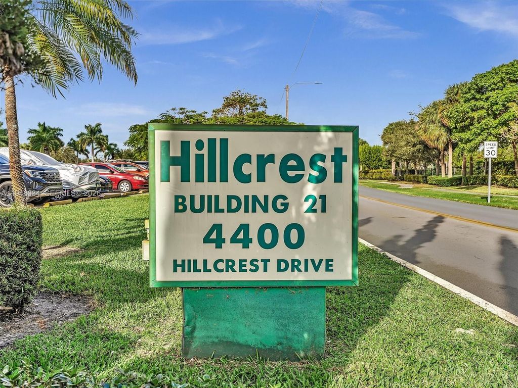 4400 HILLCREST 617B, Hollywood, FL 33021