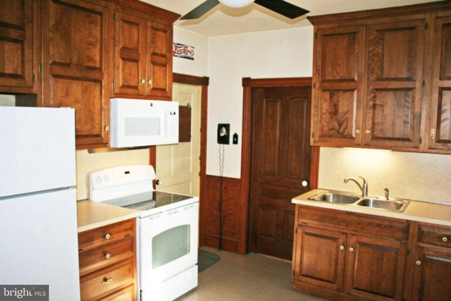 147 S SPRUCE ST, Lititz, PA 17543