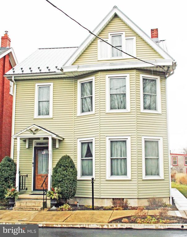 147 S SPRUCE ST, Lititz, PA 17543