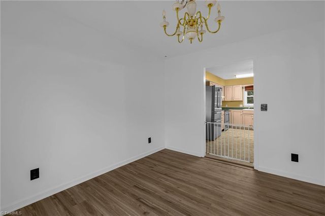 1034 Pine Knolls Road, Kernersville, NC 27284