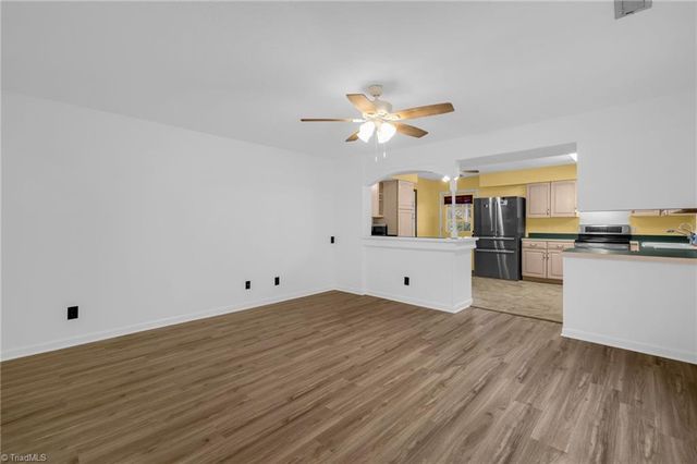 1034 Pine Knolls Road, Kernersville, NC 27284