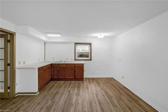 1034 Pine Knolls Road, Kernersville, NC 27284