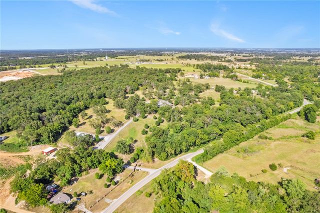 14746 W Highway 102, Decatur, AR 72722