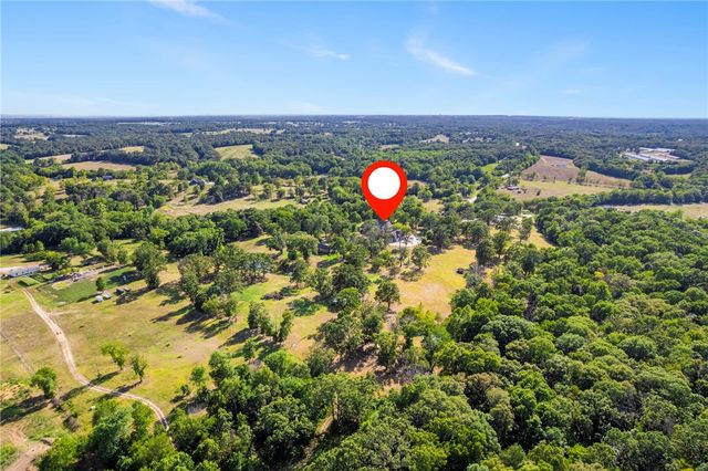 14746 W Highway 102, Decatur, AR 72722
