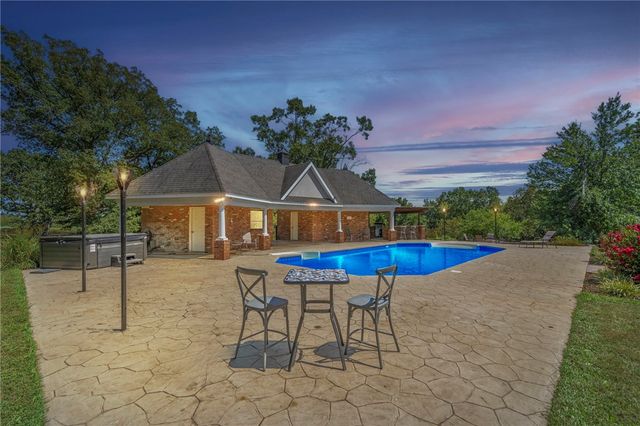 14746 W Highway 102, Decatur, AR 72722