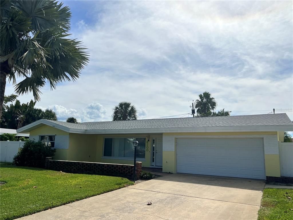 4200 49TH AVENUE S, St Petersburg, FL 33711