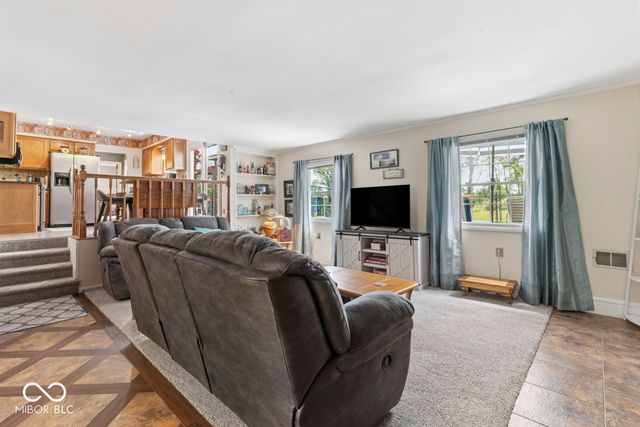 789 E State Road 38, Sheridan, IN 46069