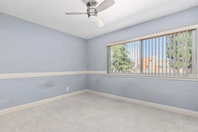 383 N Melrose Drive F, Vista, CA 92083