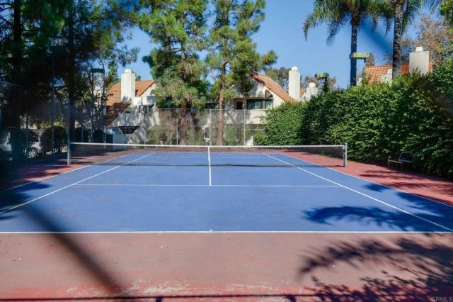 383 N Melrose Drive F, Vista, CA 92083