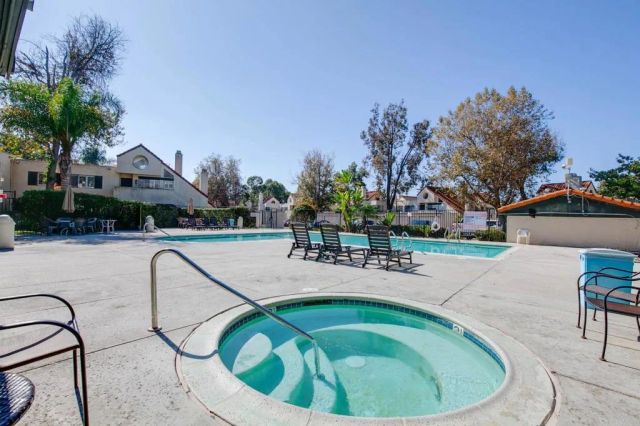 383 N Melrose Drive F, Vista, CA 92083