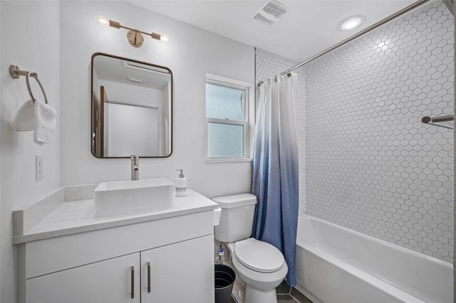 3717 E CLIFTON STREET, Tampa, FL 33610