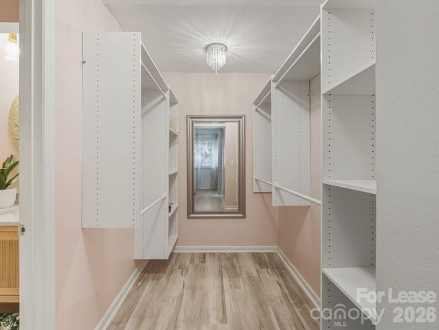 1077 Sardis Cove Drive, Charlotte, NC 28270