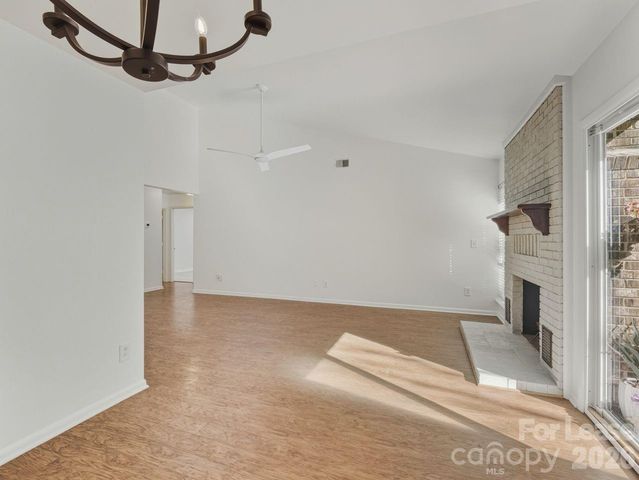1077 Sardis Cove Drive, Charlotte, NC 28270