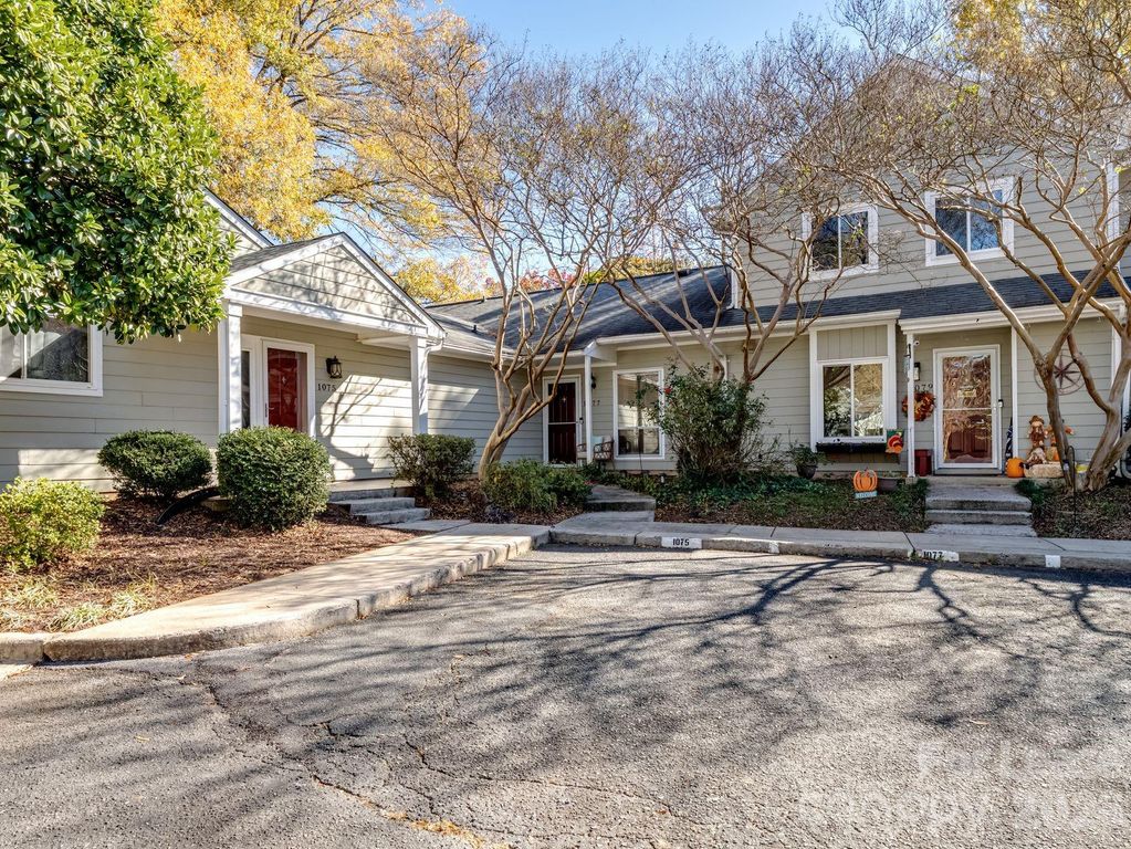1077 Sardis Cove Drive, Charlotte, NC 28270
