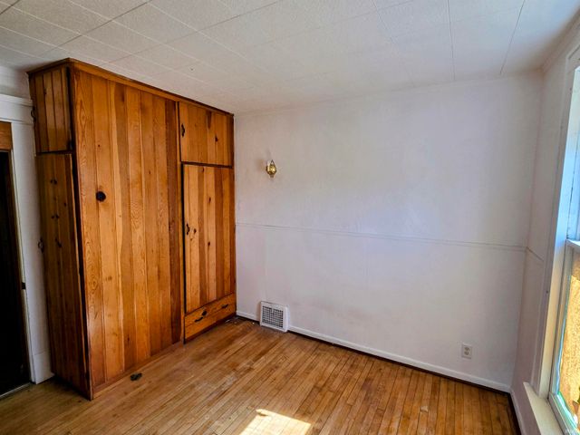 107 W Fairview Avenue, South Bend, IN 46614