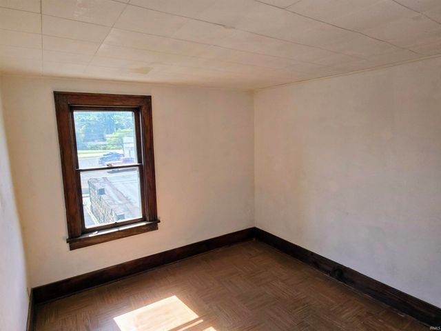 107 W Fairview Avenue, South Bend, IN 46614