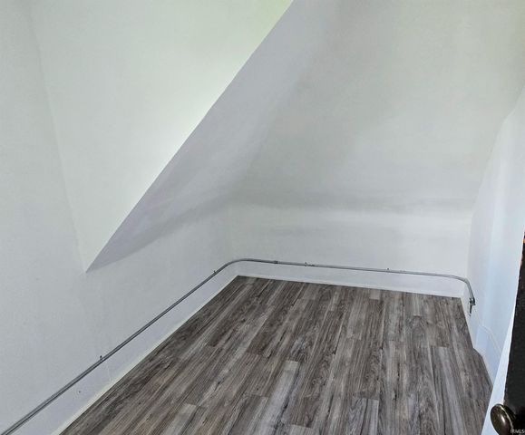 107 W Fairview Avenue, South Bend, IN 46614