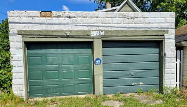 107 W Fairview Avenue, South Bend, IN 46614