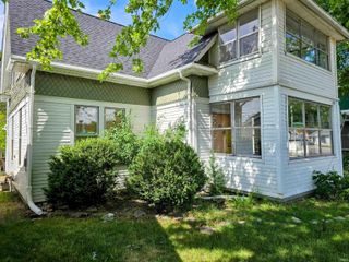 107 W Fairview Avenue, South Bend, IN 46614