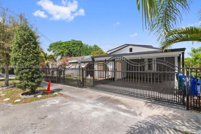 1409 NW 44th St A, Miami, FL 33142